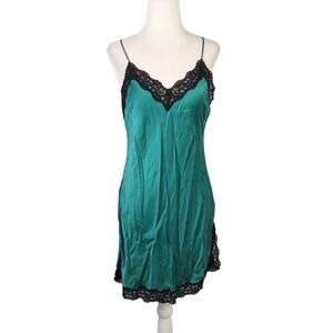 Victoria's Secret Emerald Green Chemise with Black Lace trim - Sz Med